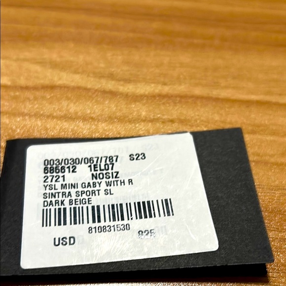 Authentic Yves Saint Laurent Beige Crossbody Mini Bag with Quilted Design - Picture 3 of 11